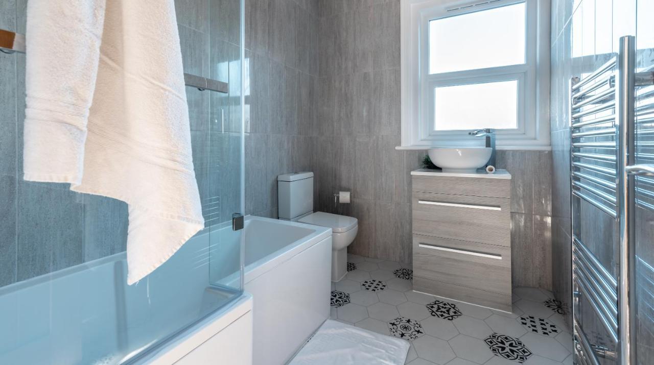 Ty Hapus Newport - Luxury 4 Bedroom Home מראה חיצוני תמונה